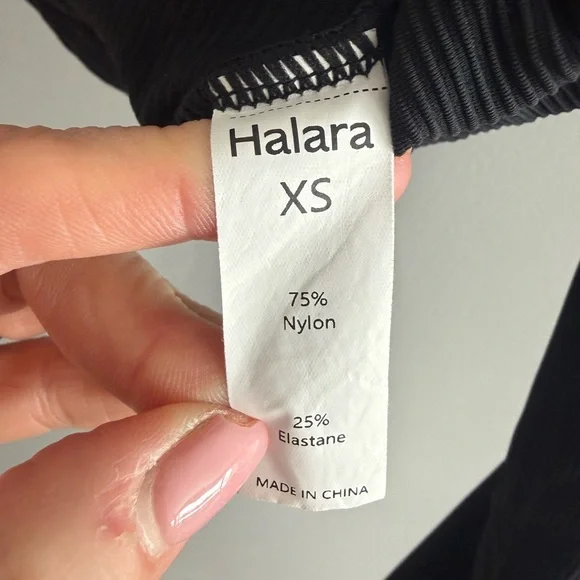 Halara Black Ribbed Long Sleeve Cropped Athletic Top XS Open Back Yoga - Picture 4 of 6